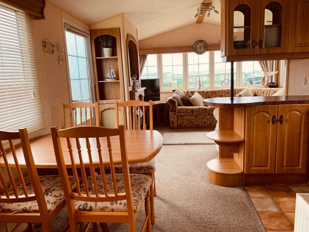 157 Amour Caravan Tywyn Extérieur photo